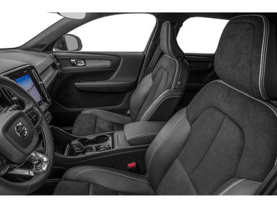 2020 Volvo XC40 R-Design