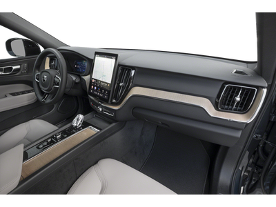 2026 Volvo XC60 Plus