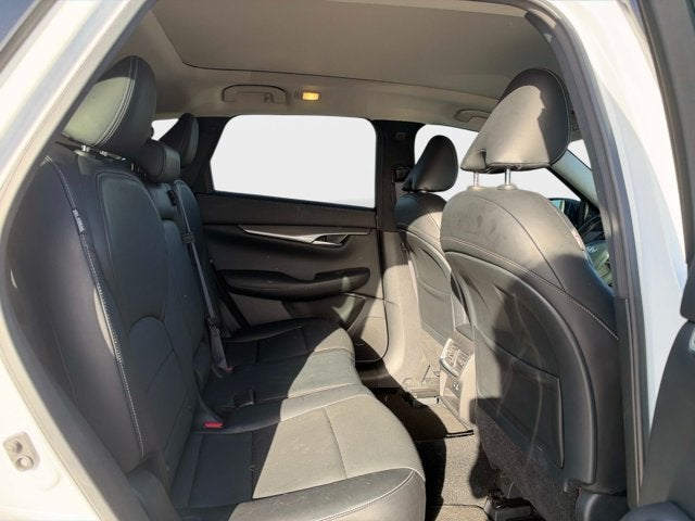 2022 INFINITI QX50 LUXE