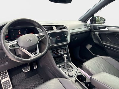 2022 Volkswagen Tiguan SE R-Line Black