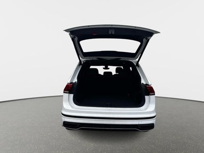 2022 Volkswagen Tiguan SE R-Line Black