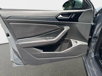 2019 Volkswagen Jetta R-Line