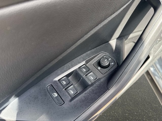 2019 Volkswagen Jetta R-Line