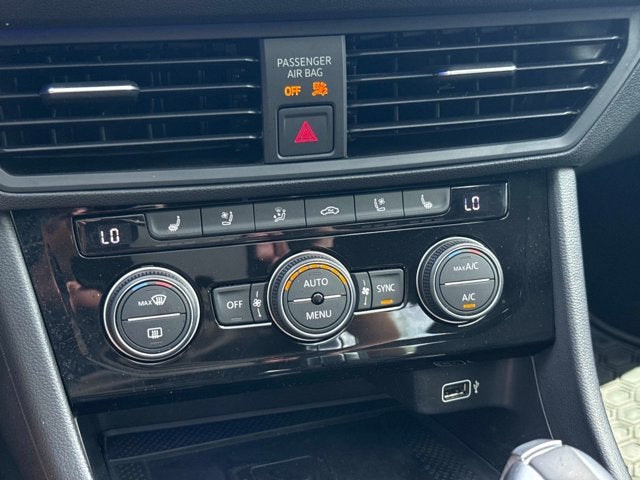2019 Volkswagen Jetta R-Line
