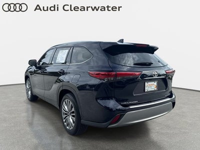 2023 Toyota Highlander Platinum