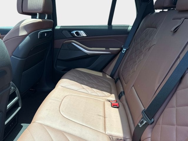 2025 BMW X5 M60i