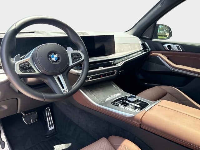 2025 BMW X5 M60i