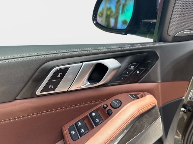 2025 BMW X5 M60i