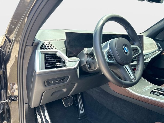2025 BMW X5 M60i