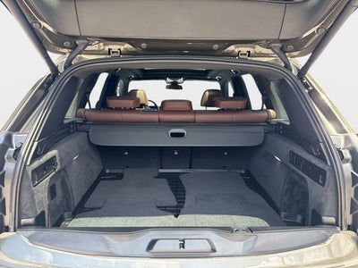 2025 BMW X5 M60i