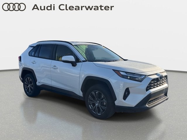 2022 Toyota RAV4 Hybrid XLE Premium