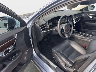 2019 Volvo S90 Momentum