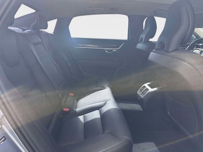 2019 Volvo S90 Momentum