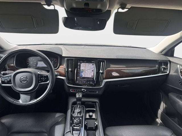 2019 Volvo S90 Momentum
