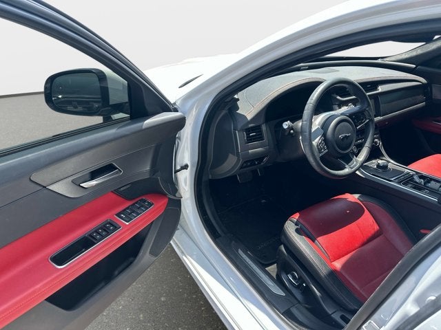 2020 Jaguar XF 30t Checkered Flag Limited Edition