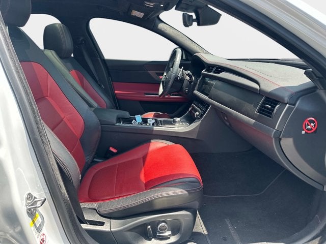 2020 Jaguar XF 30t Checkered Flag Limited Edition