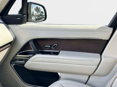 2023 Land Rover Range Rover SE