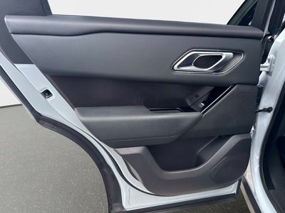 2026 Land Rover Range Rover Velar Dynamic SE