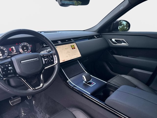 2026 Land Rover Range Rover Velar Dynamic SE