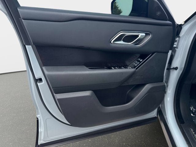 2026 Land Rover Range Rover Velar Dynamic SE