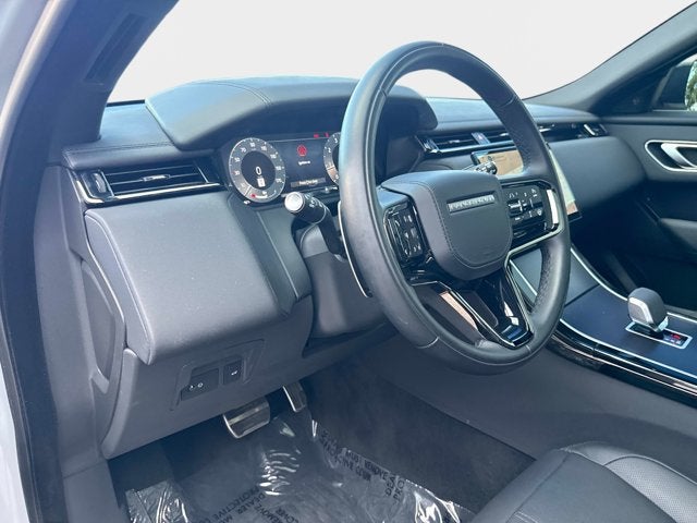 2026 Land Rover Range Rover Velar Dynamic SE