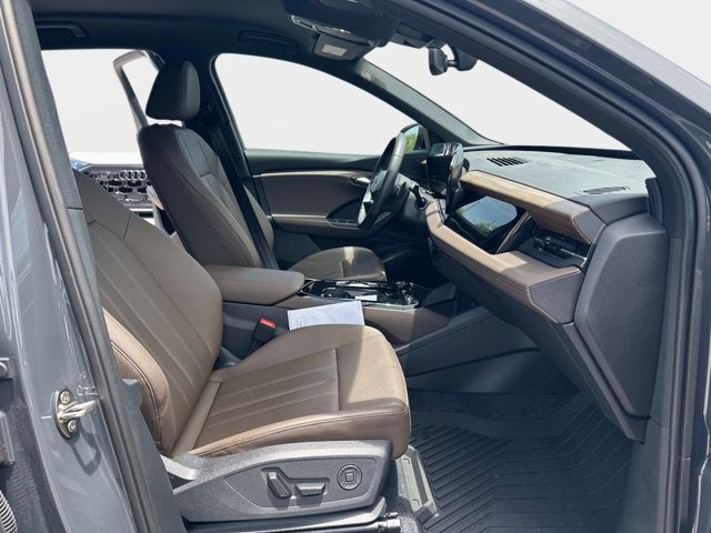 2025 Audi Q6 e-tron Prestige