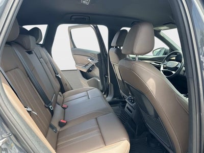 2025 Audi Q6 e-tron Prestige