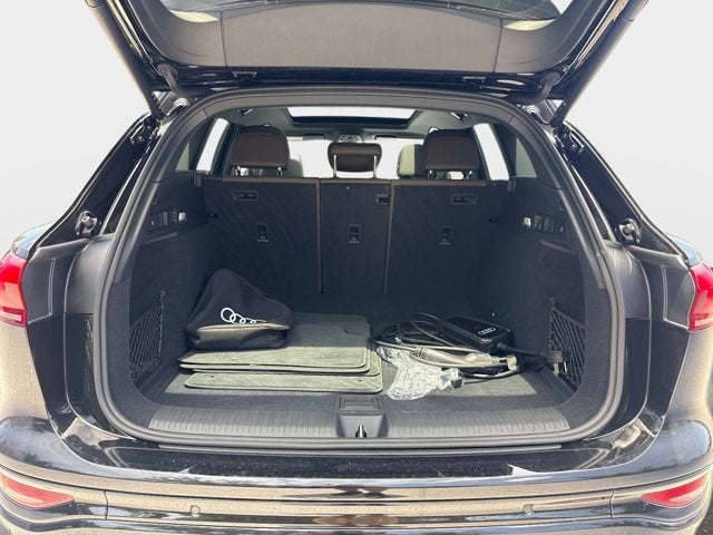 2025 Audi Q6 e-tron Prestige
