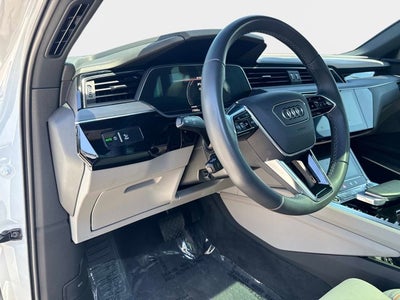 2024 Audi Q8 e-tron Prestige