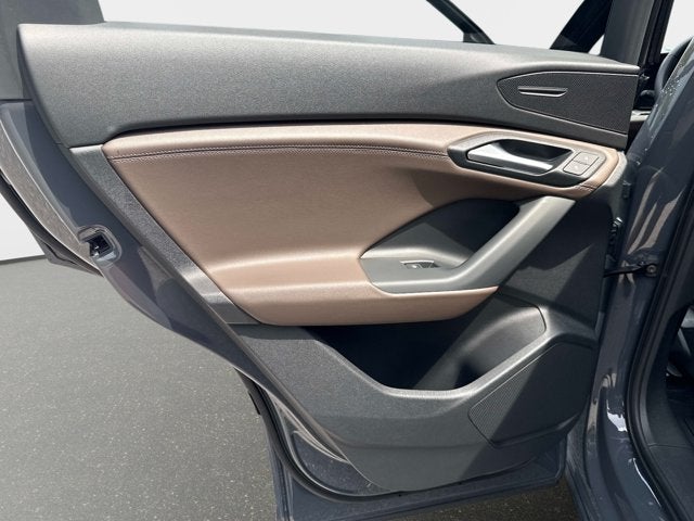 2025 Audi Q6 e-tron Premium