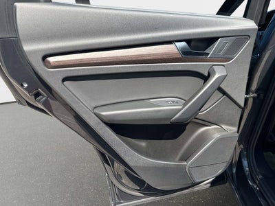 2025 Audi Q5 Premium