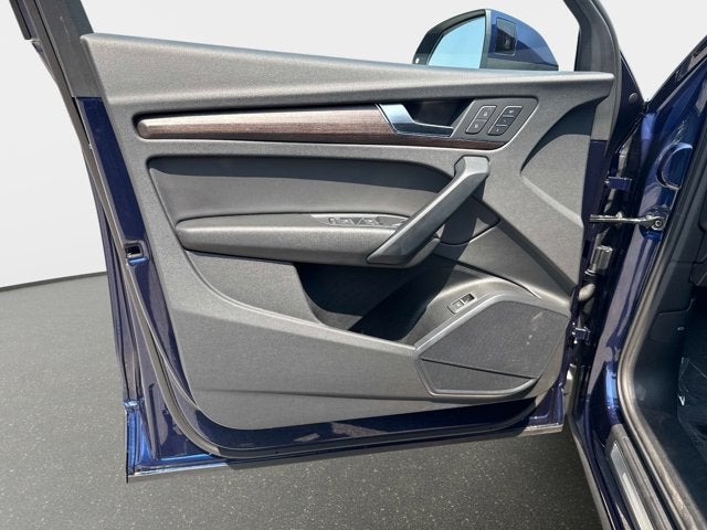 2025 Audi Q5 Premium