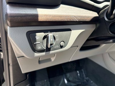 2025 Audi Q5 Premium