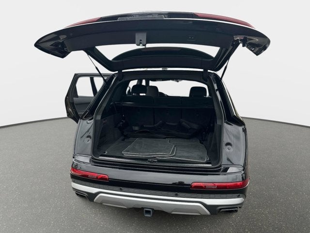 2025 Audi Q7 Premium