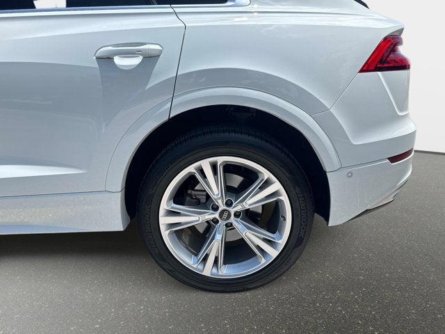 2023 Audi Q8 Premium