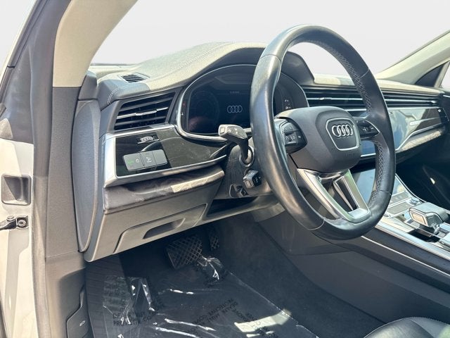 2023 Audi Q8 Premium