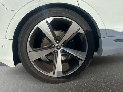 2024 Audi SQ8 Prestige