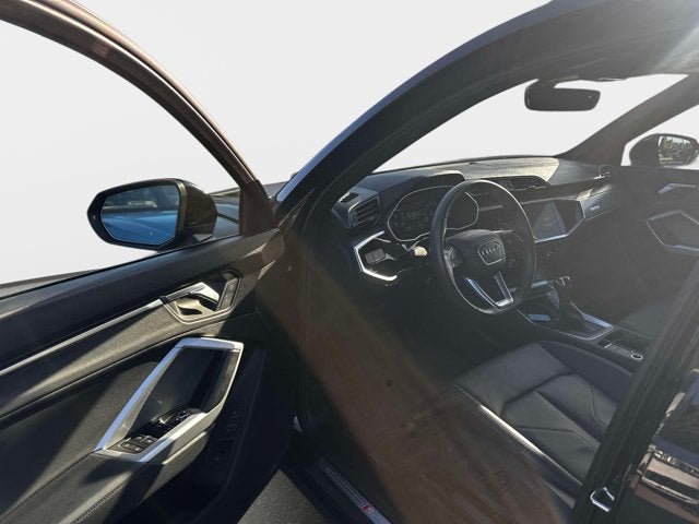2024 Audi Q3 S line Premium