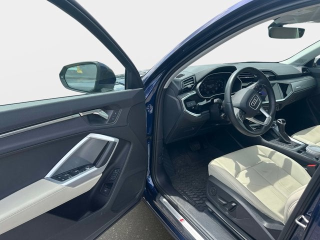 2024 Audi Q3 S line Premium