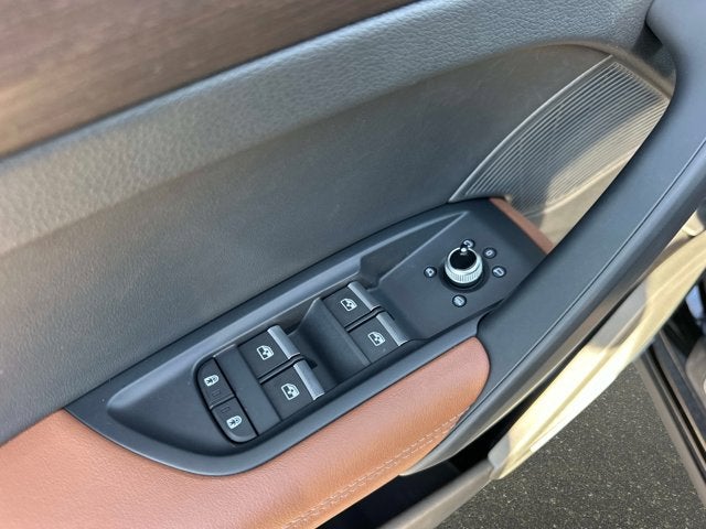 2023 Audi Q5 e S line Premium Plus