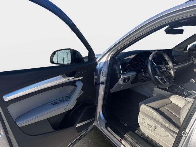 2024 Audi Q5 S line Premium Plus