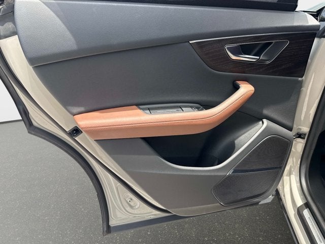 2023 Audi Q8 Premium Plus