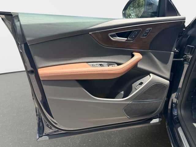 2025 Audi Q8 Premium Plus