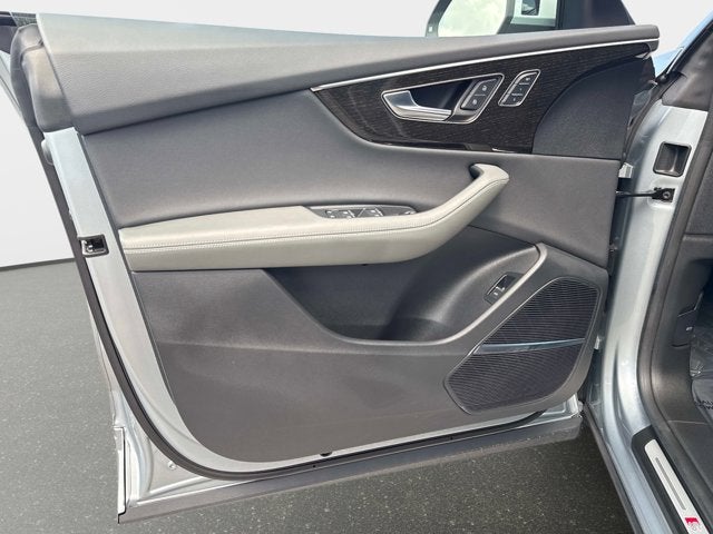 2024 Audi Q8 Premium Plus