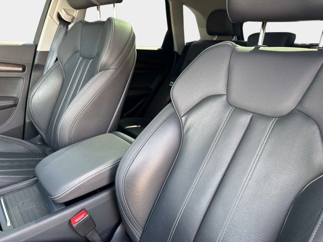 2023 Audi Q5 S line Prestige