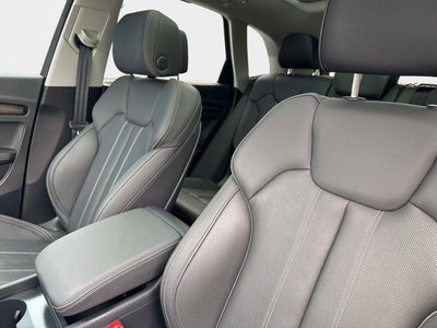2025 Audi Q5 S line Prestige