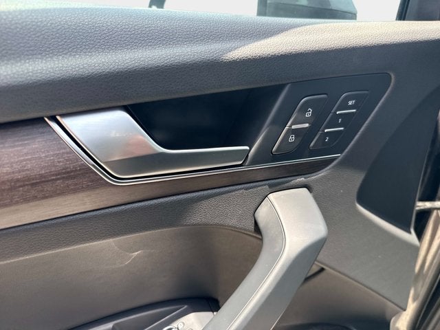 2023 Audi Q5 S line Premium