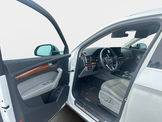 2023 Audi Q5 S line Premium