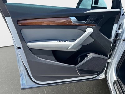 2023 Audi Q5 S line Premium