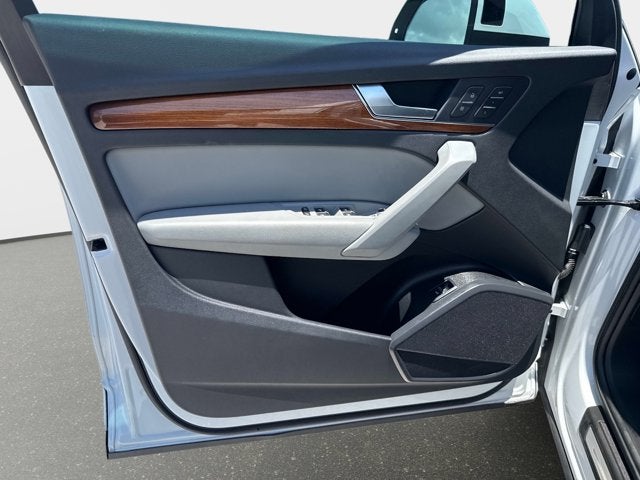 2023 Audi Q5 S line Premium